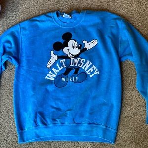Walt Disney World blue crewneck sweatshirt